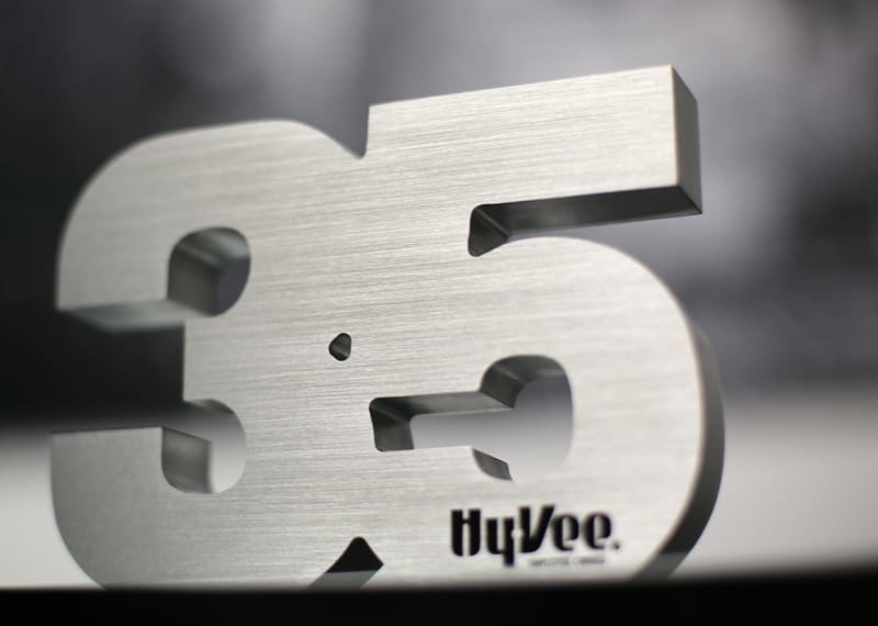 Cristaux Hyvee Recognition metal number for years of service
