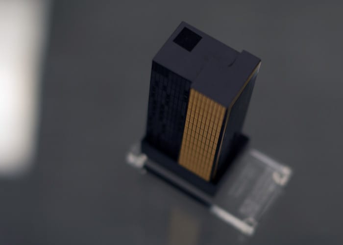 Black and Gold Building Replica Made Of Crystal 002