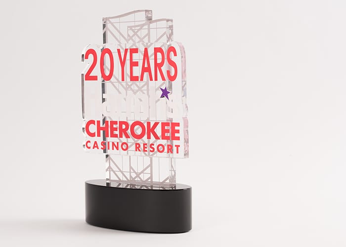 20th Anniversary Award Made From Crystal With Red And White Letters 003