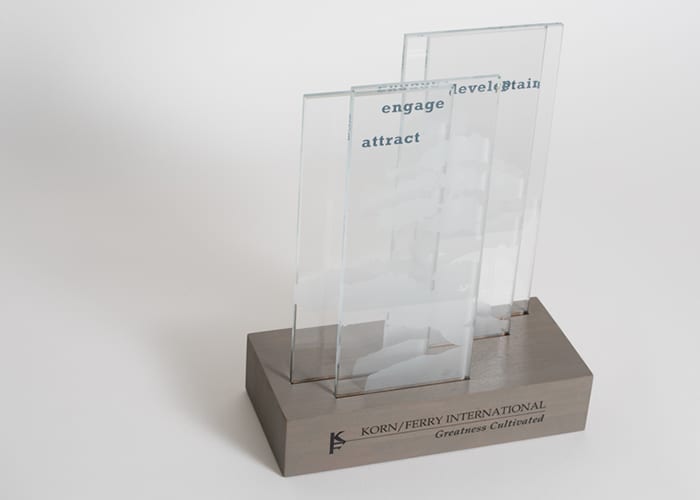 Award With Crystal Panels And Etched Company Values And Logo 001
