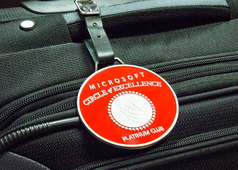 Red Circular Metal Luggage Tag For Circle Of Excellence Awards 001