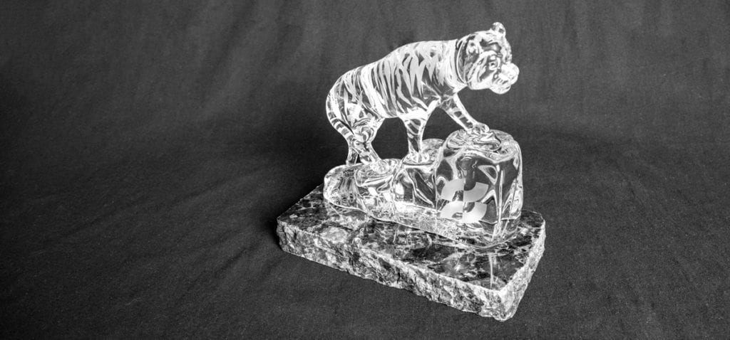 Cristaux Crystal Tiger Stone Base