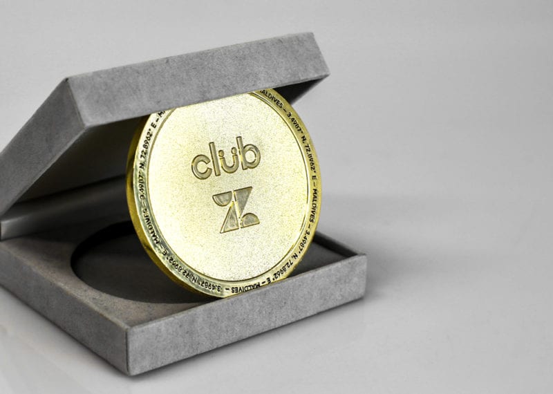 Custom Gold Medallion Coin And Presentation Case 001
