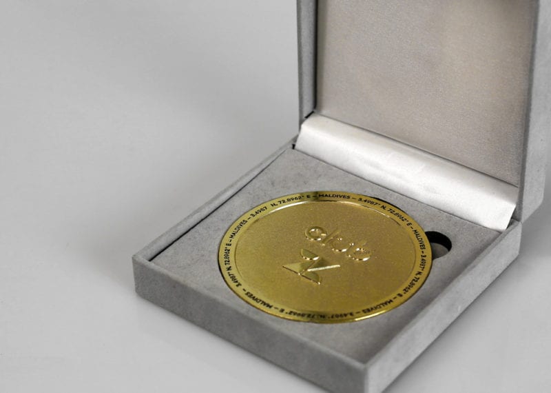 Custom Gold Medallion Coin And Presentation Case 002