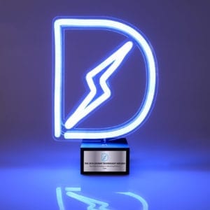 neon-light-recognition-awards-cristaux