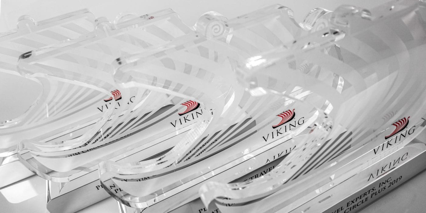 Difference Between Crystal and Glass CRISTAUX