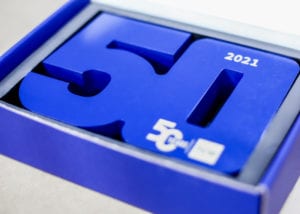 metal-number-blue-paint-presentation-box-anniversary-award