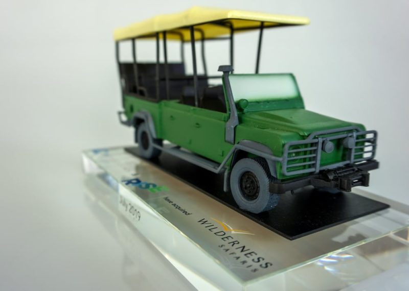Crystal dealtoy with 3D printed safari jeep/truck