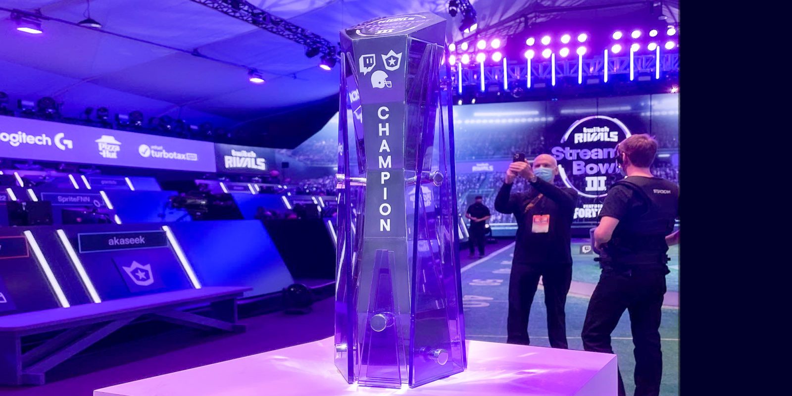 ESports Trophies: Unique Design Ideas | CRISTAUX