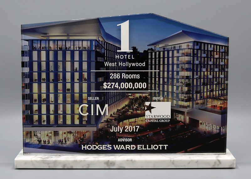 Financial Dealtoy Award Crystal 1 Hotel West Hollywood 03