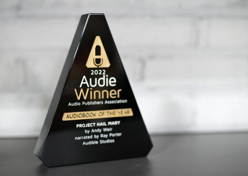 Black Crystal Award Gold White Paint Audie Winner 03