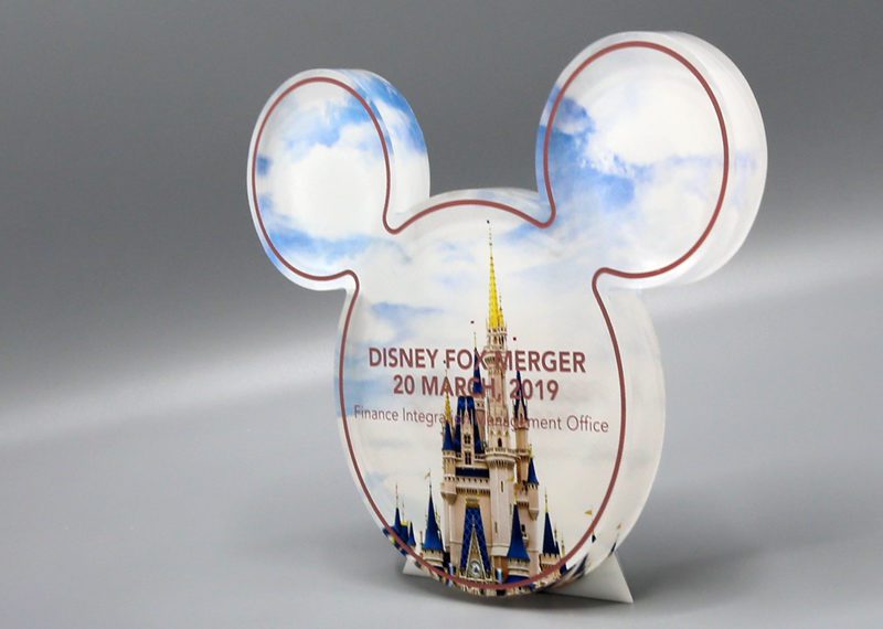 Disney Fox Merger Dealtoy White Crystal Disney World 02